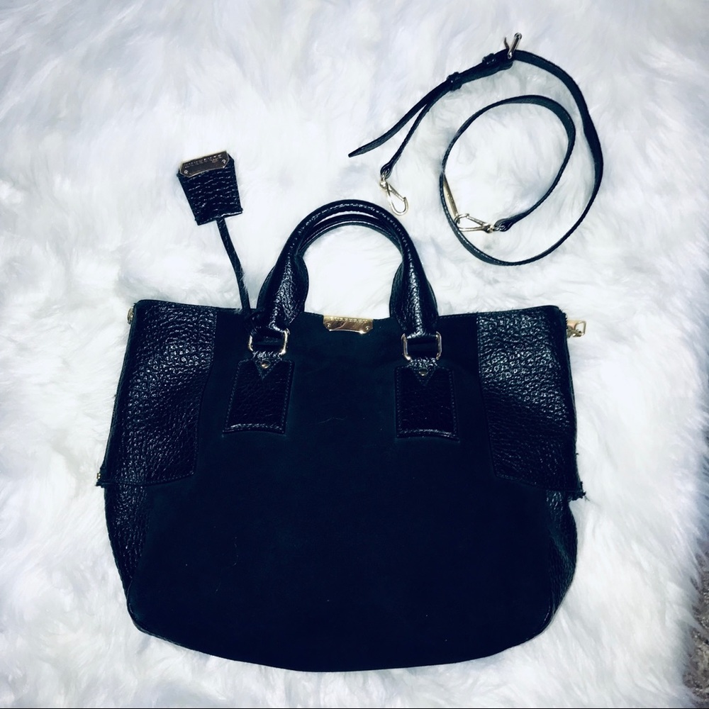 AUTH BURBERRY LARGE BLACK HANDBAG W STRAP
